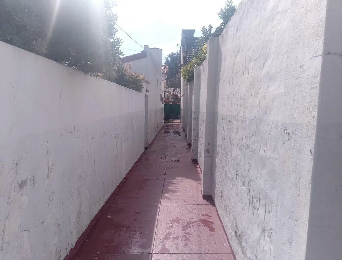 CASA 3 AMBIENTES CON GRAN LOTE Y PARQUE, LOMAS 4