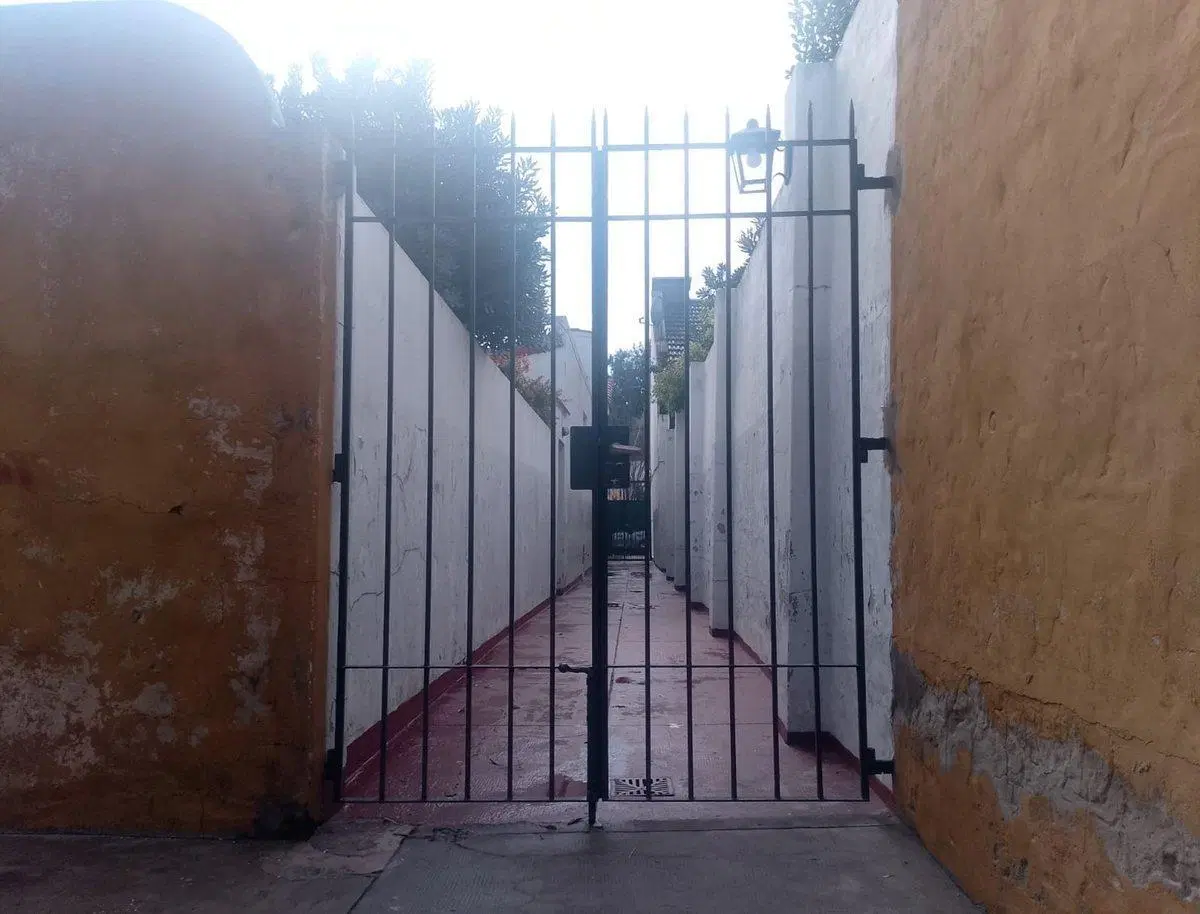 CASA 3 AMBIENTES CON GRAN LOTE Y PARQUE, LOMAS 8