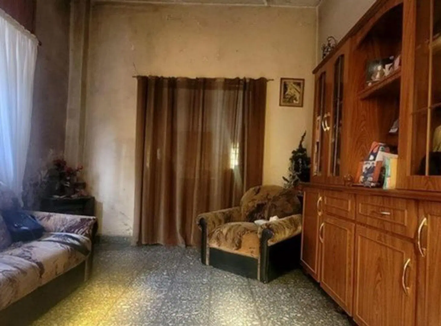CASA EN VENTA 3 AMBIENTES BANFIELD 2