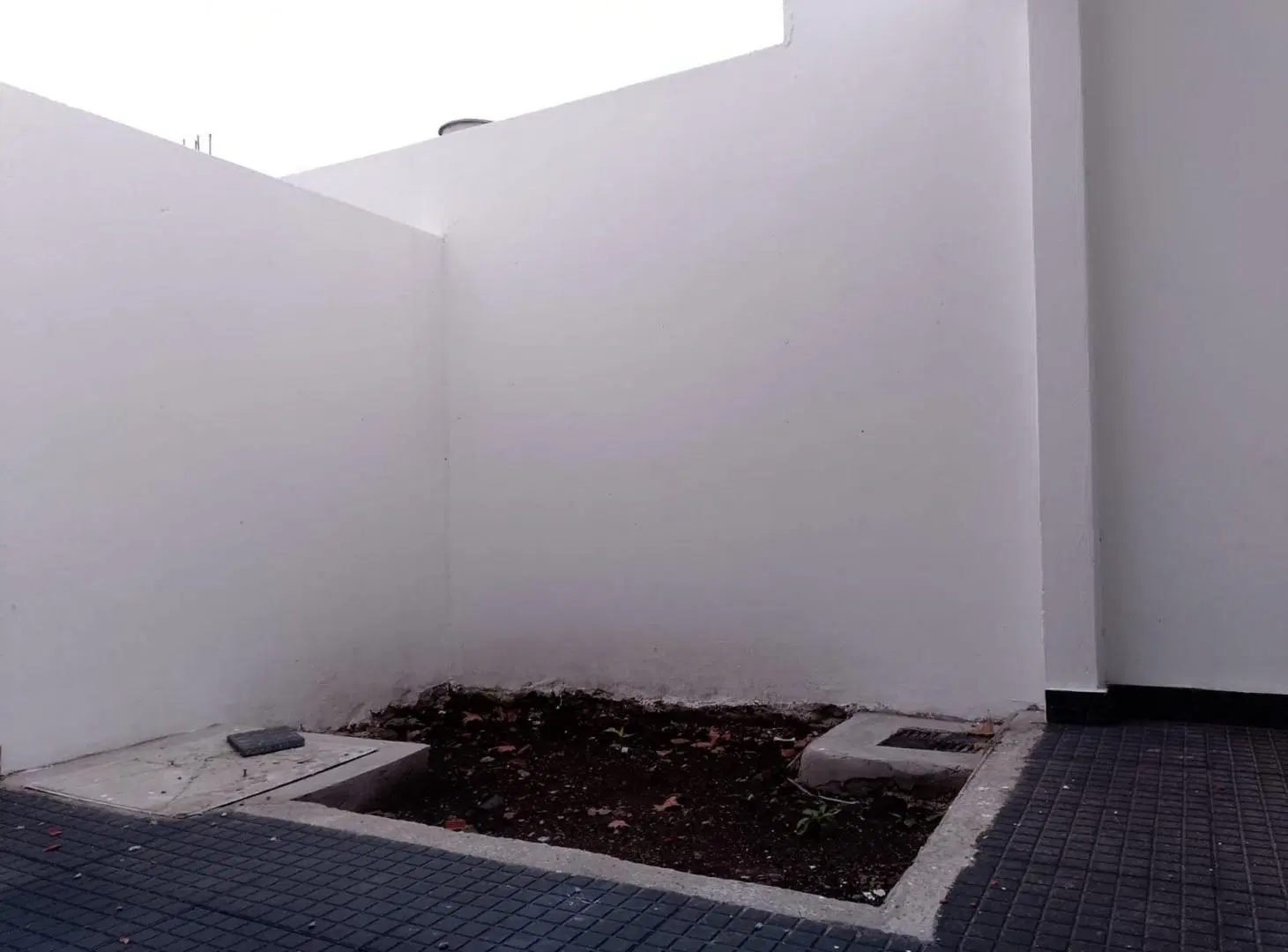 MONOAMBIENTE A ESTRENAR CON PATIO, LOMAS DE ZAMORA 5