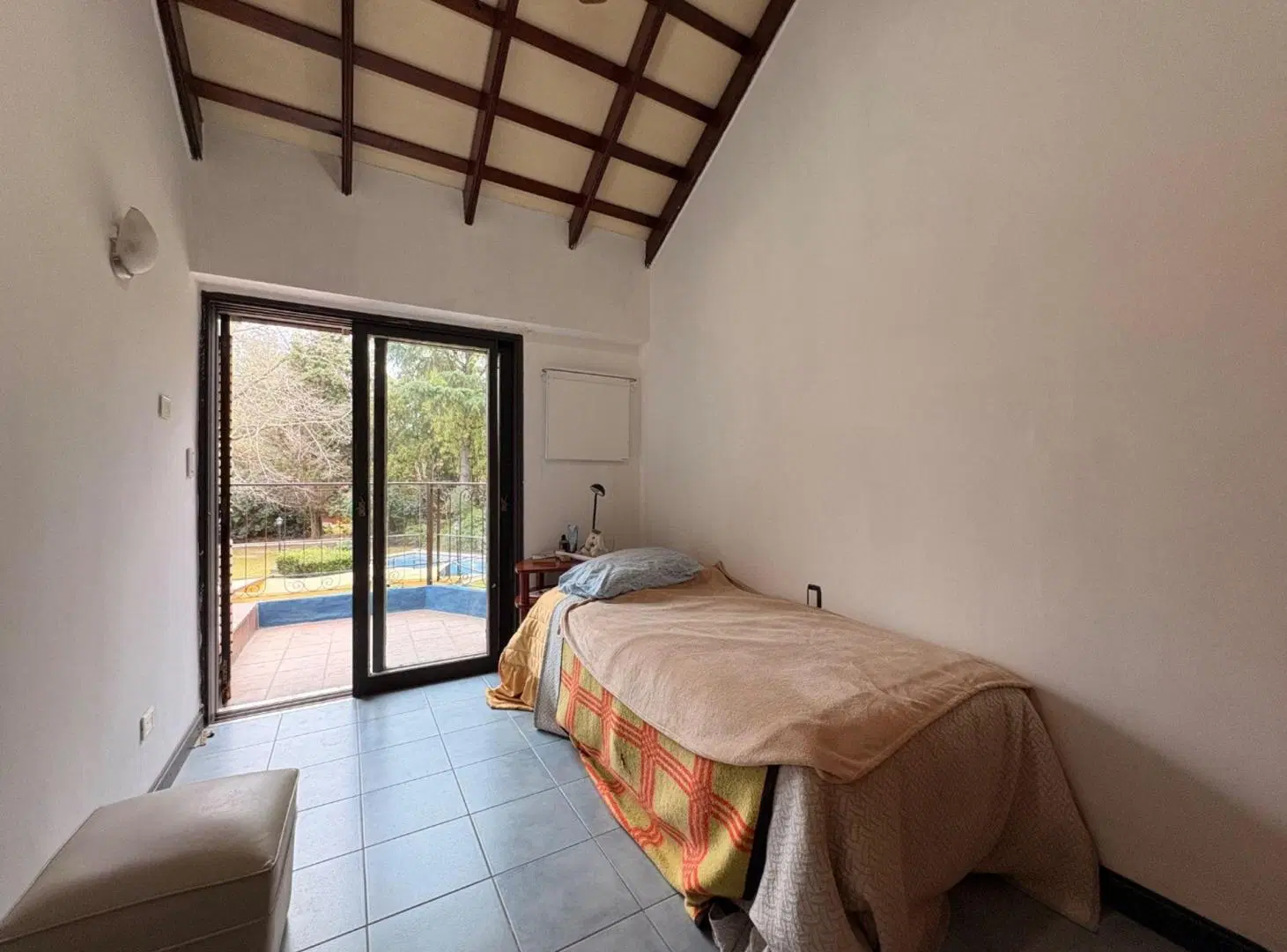 CASA EN VENTA 5 AMB C/PQUE. Y PILETA EL PARAÍSO 5
