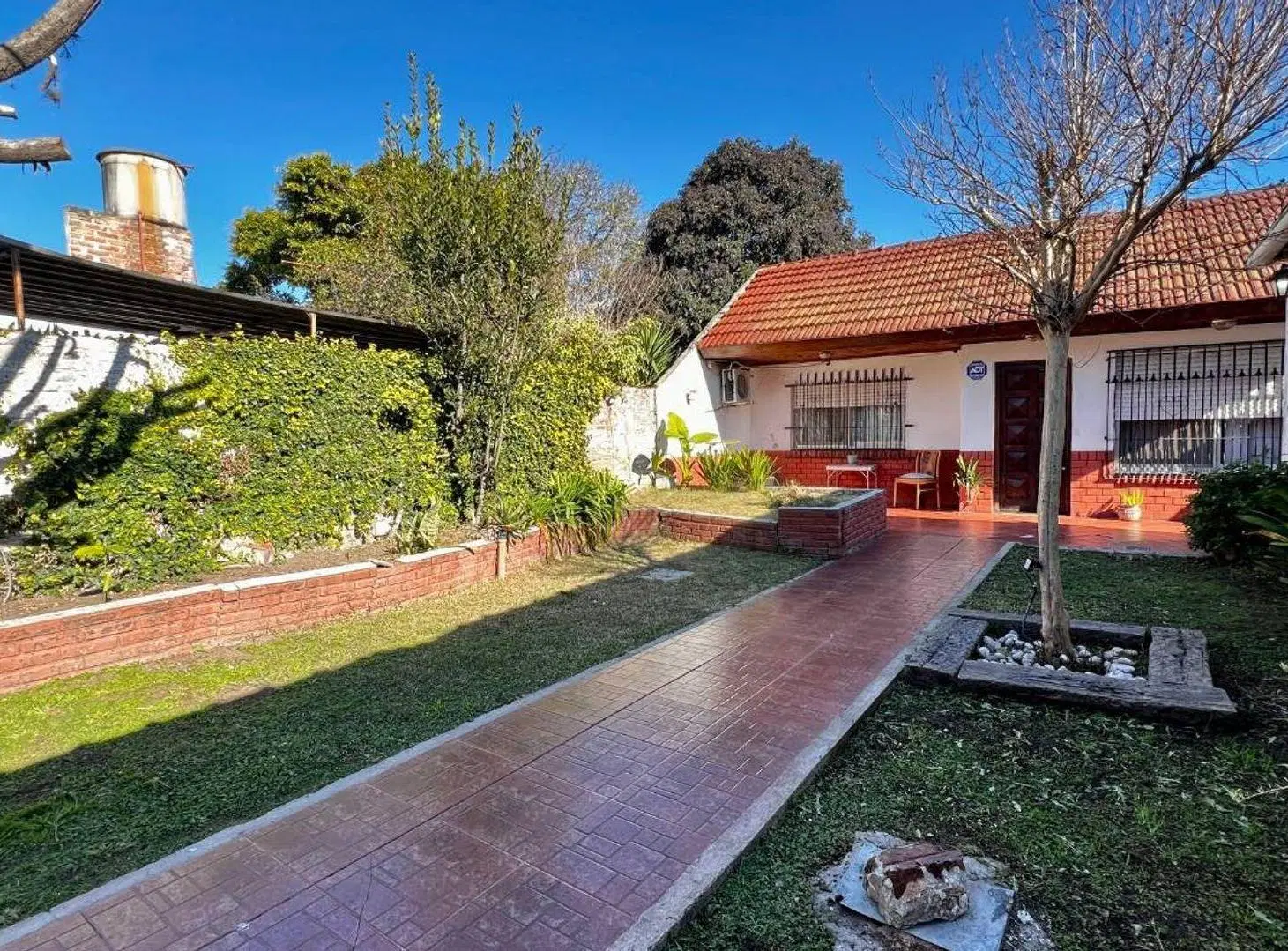 CASA 5 AMBIENTES VENTA EN RAFAEL CALZADA 3