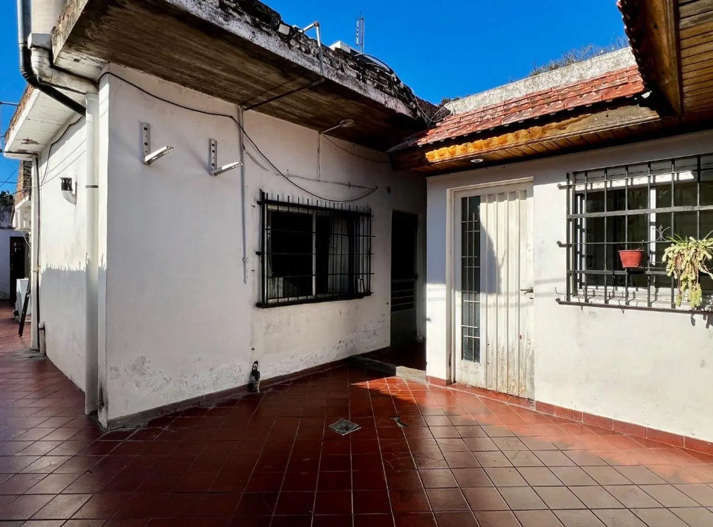 CASA 5 AMBIENTES VENTA EN RAFAEL CALZADA 2