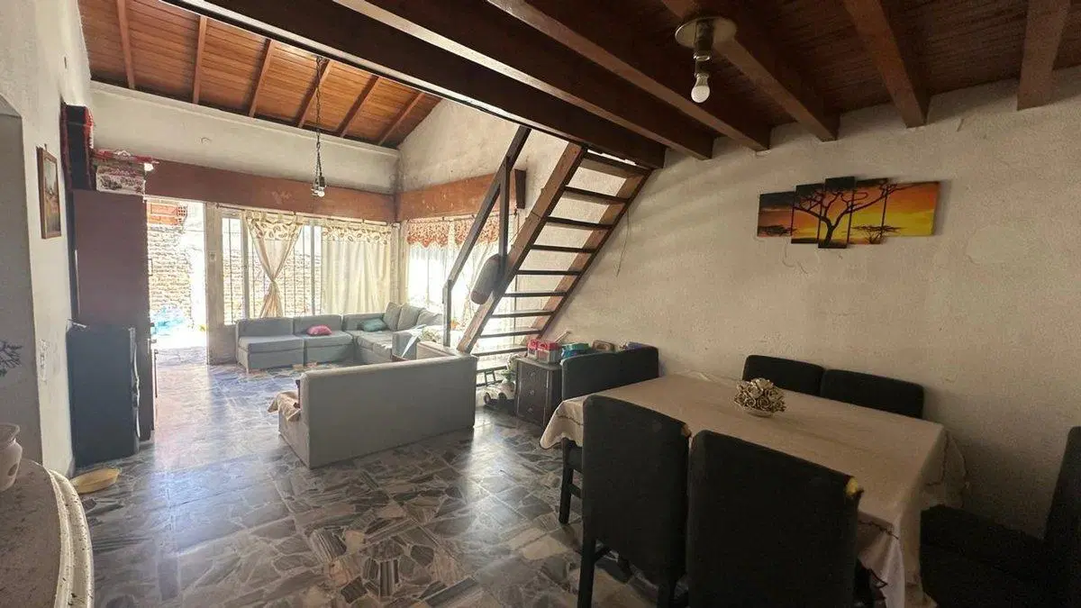 CASA 5 ANB EN AVELLANED C/QUINCHO APTO CRÉDITO 5