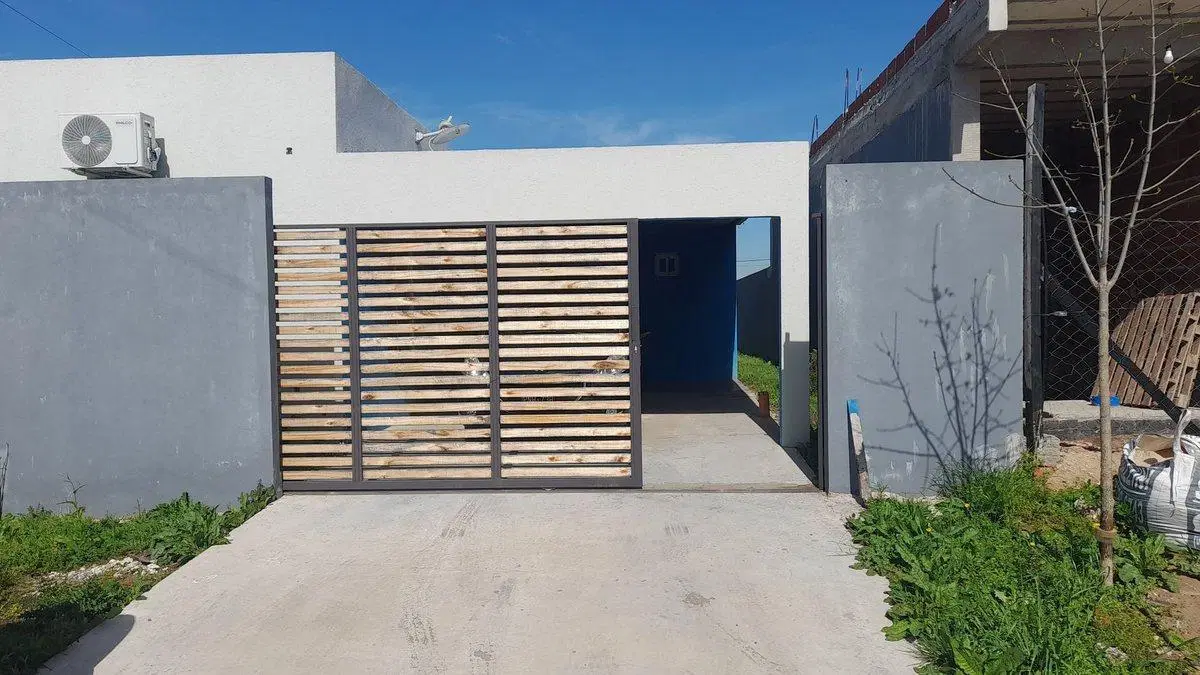 VENTA CASA 4 AMB - EL REMANSO - CARLOS SPEGAZZINI 5