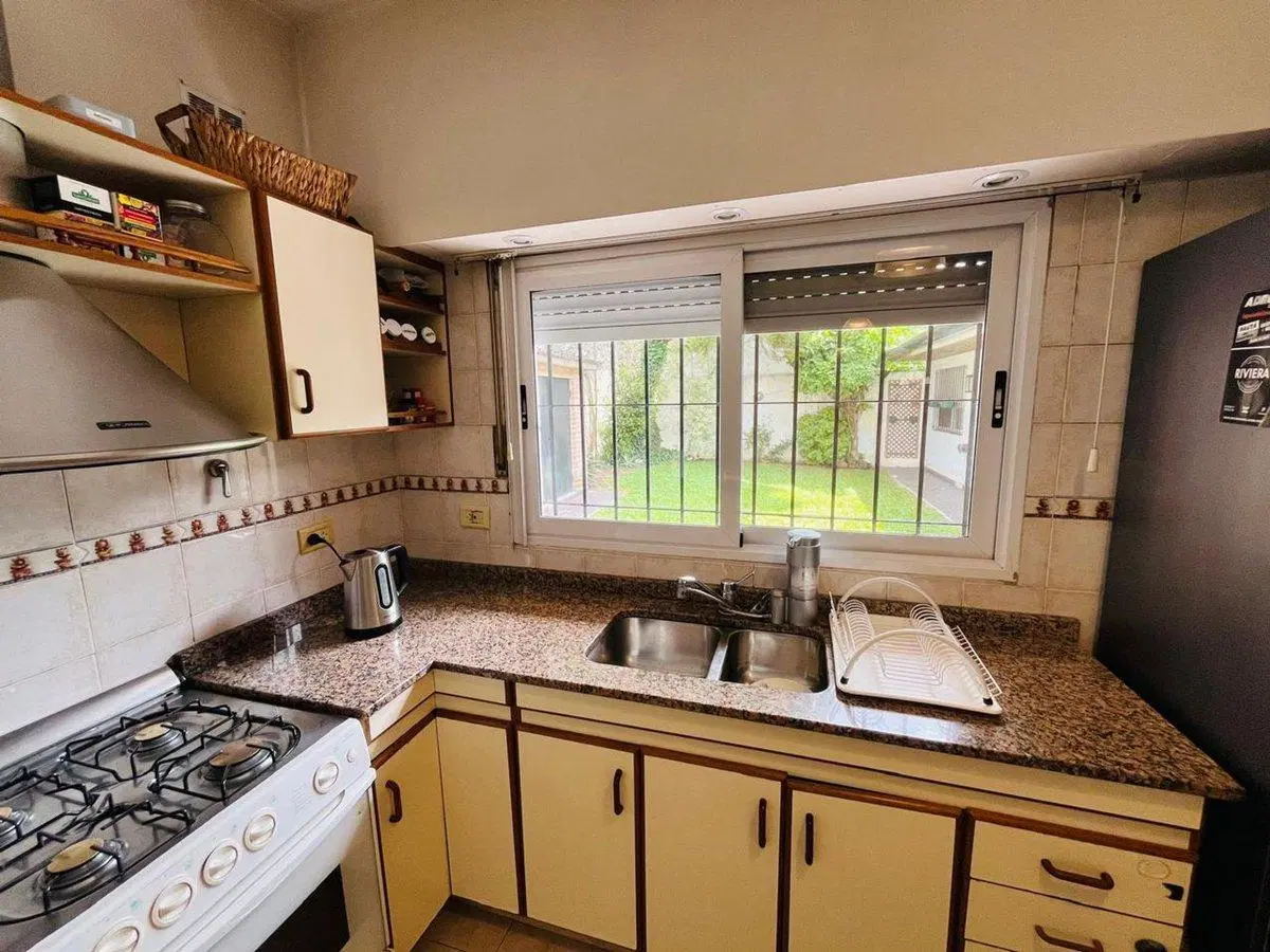 CASA 5 AMBIENTES Y MONOAMBIENTE VENTA JOSE MARMOL 8
