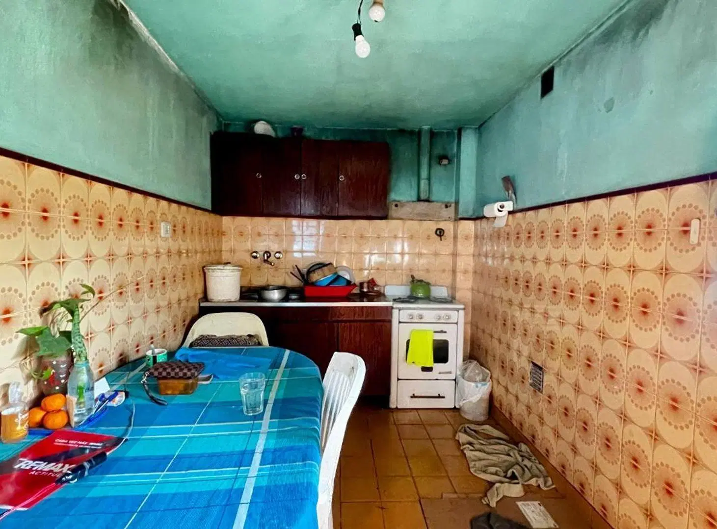CASA 3 AMBIENTES VENTA EN BURZACO MAS DEPTO 3 AMB 8