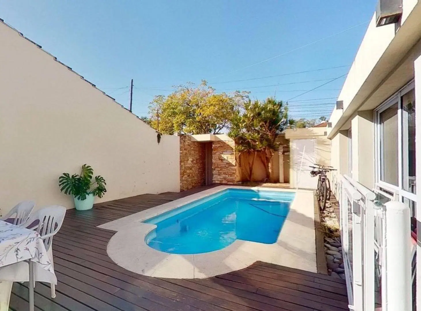 Casa 6 amb venta o permuta-Lomas c/pileta climatiz 5
