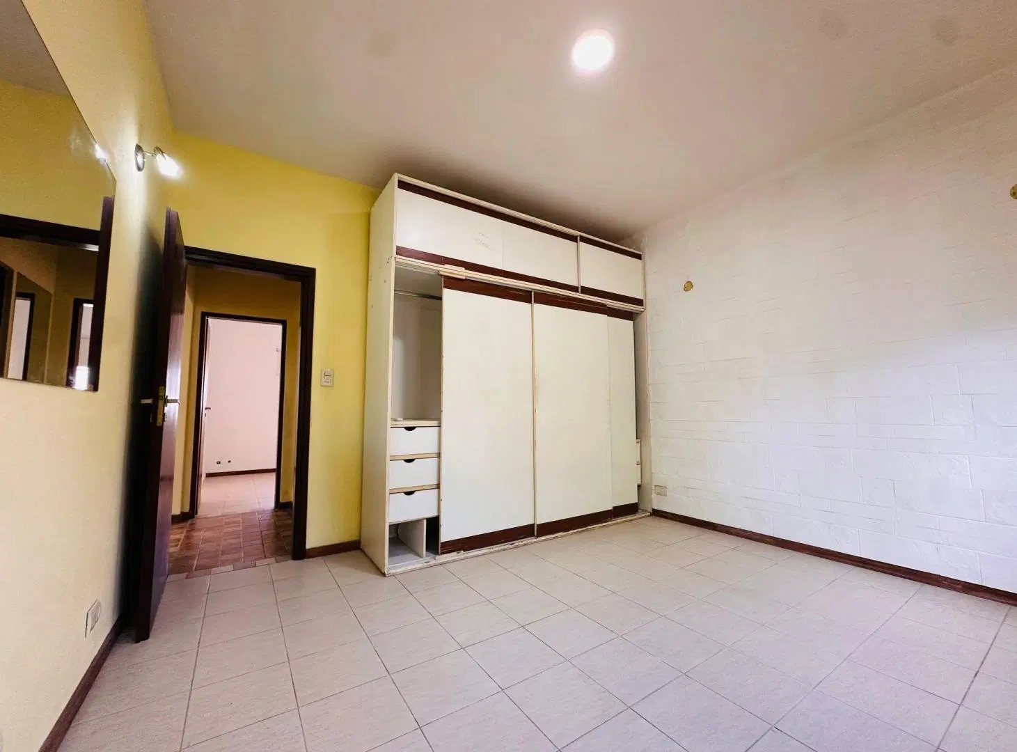 VENTA CASA 2 DORMITORIOS PARQUE GARAGE RECICLADA 2