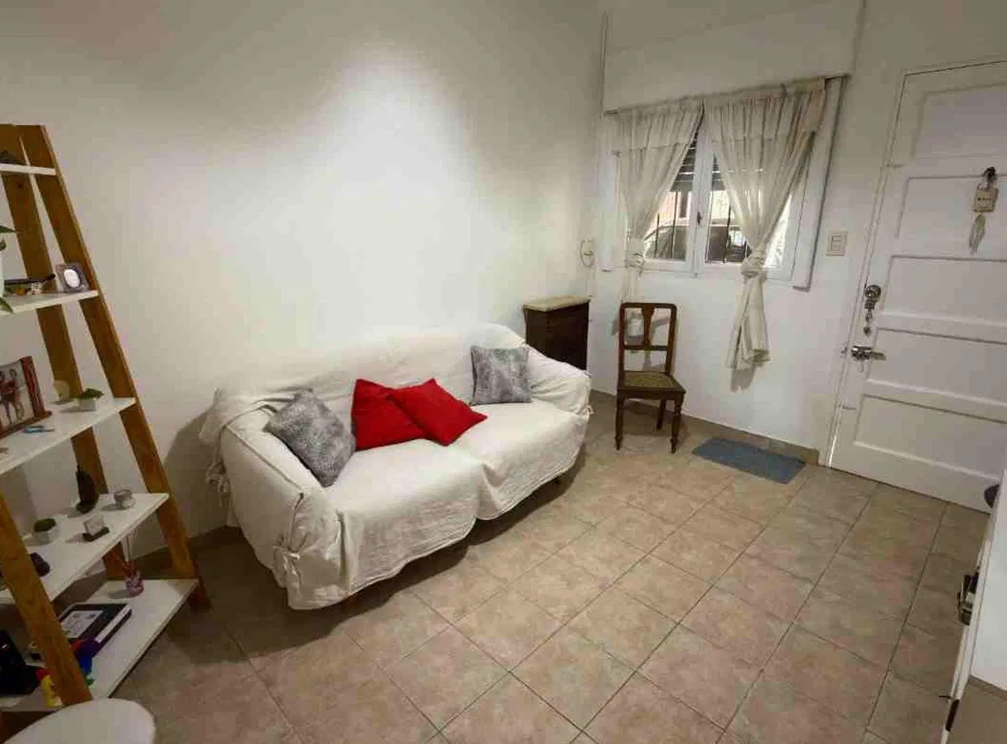 CASA 4 AMBIENTES EN VENTA ADROGUE 4