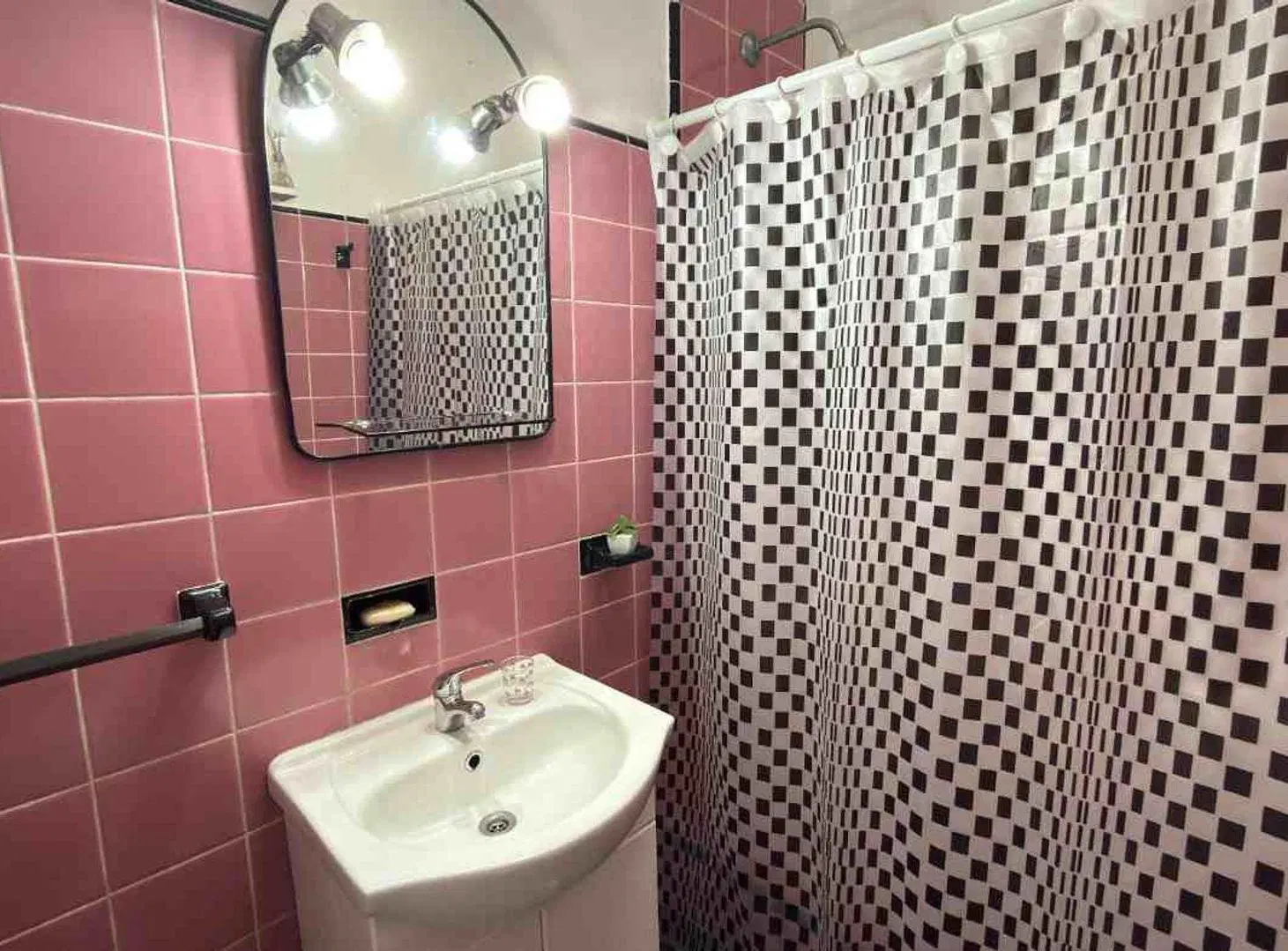 CASA 4 AMBIENTES EN VENTA ADROGUE 8