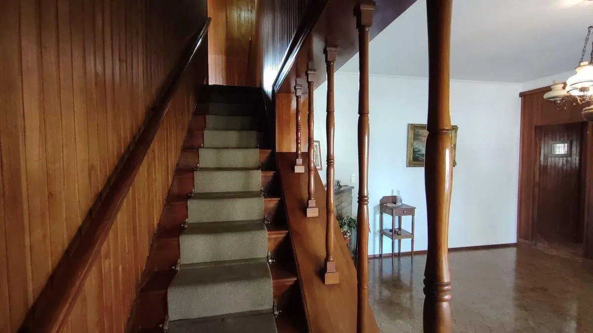 VENTA CASA 5 AMBIENTES BURZACO 5