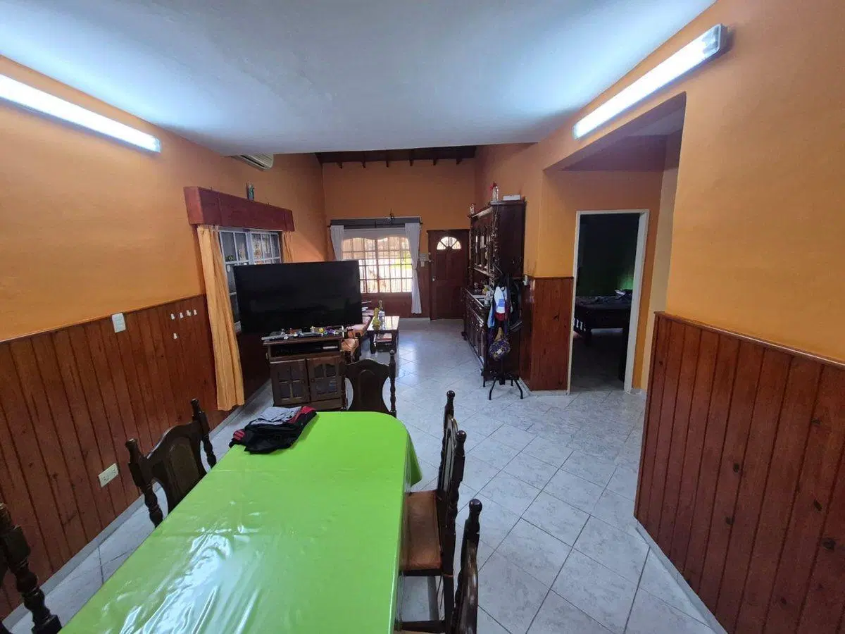 SALON D EVENTOS + CASA C PILETA VENTA EN TEMPERLEY 2