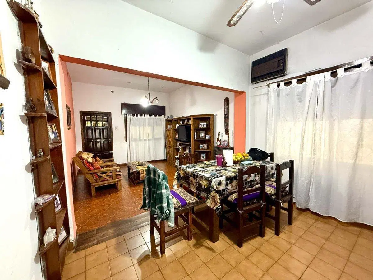 CASA 3 AMBIENTES EN VENTA EN BANFIELD CON JARDIN 8