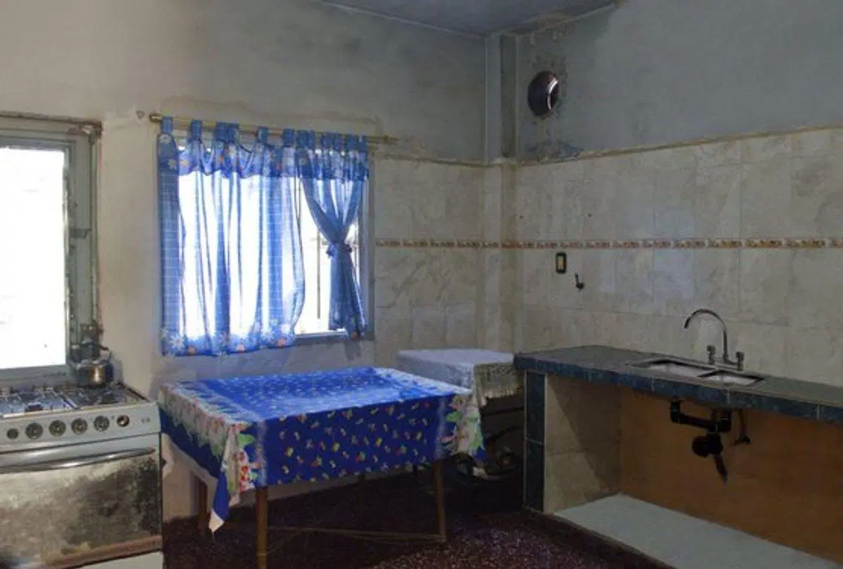 CASA 3 AMB EN VENTA EN JOSE MARMOL A REFACCIONAR 3