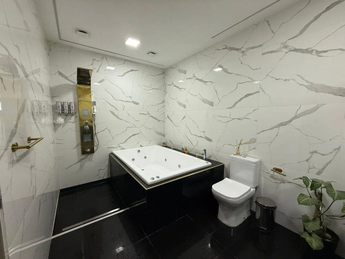 CASA EN VENTA 2 AMBIENTES CON PILETA EN GLEW 8