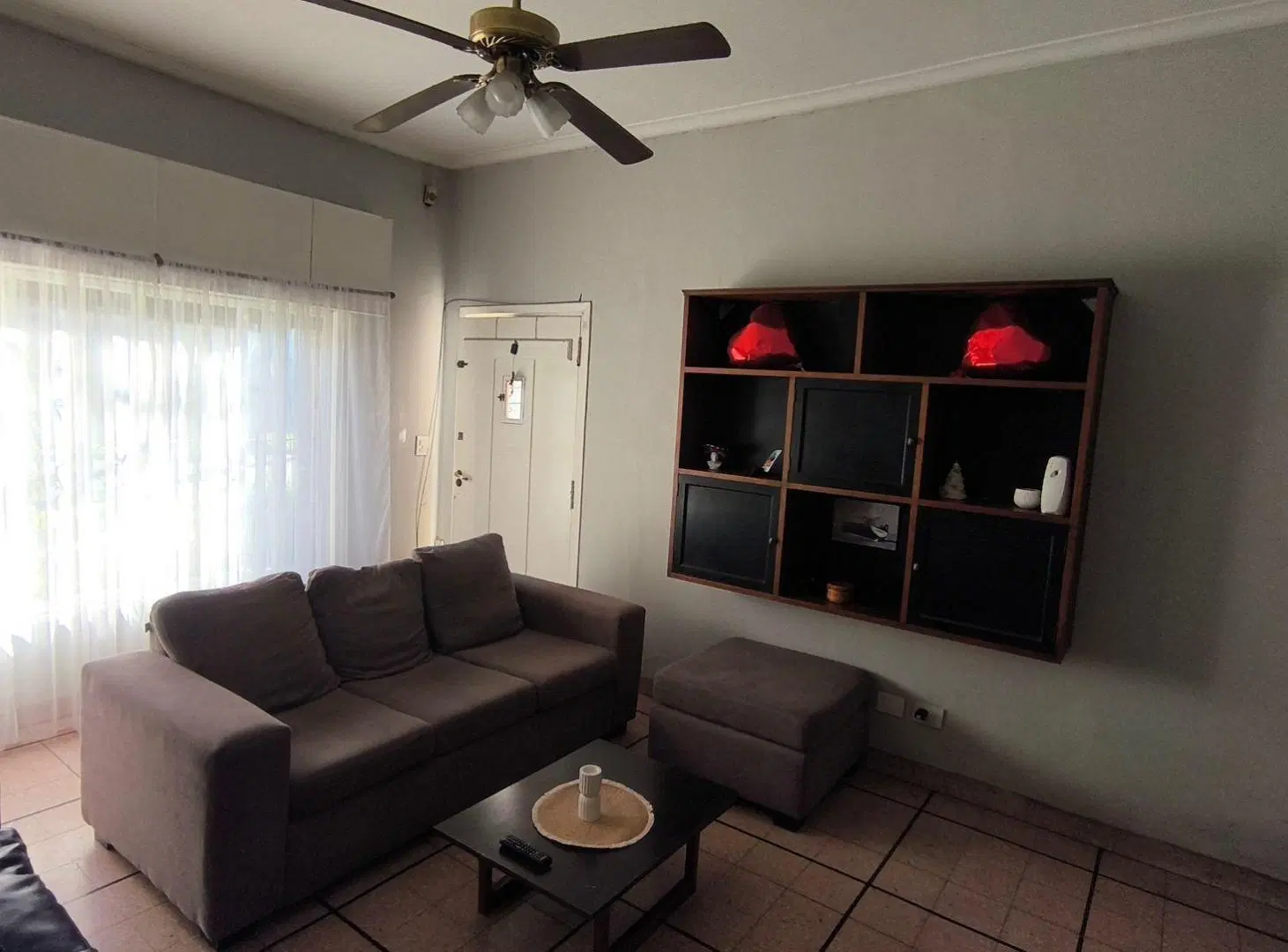 CASA 3 DORMITORIOS CON COCHERA Y PATIO EN BURZACO 8