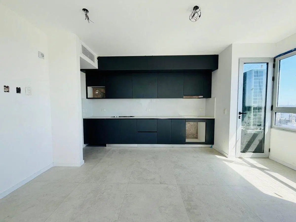 Departamento 4 ambientes en venta Lomas de Zamora 3