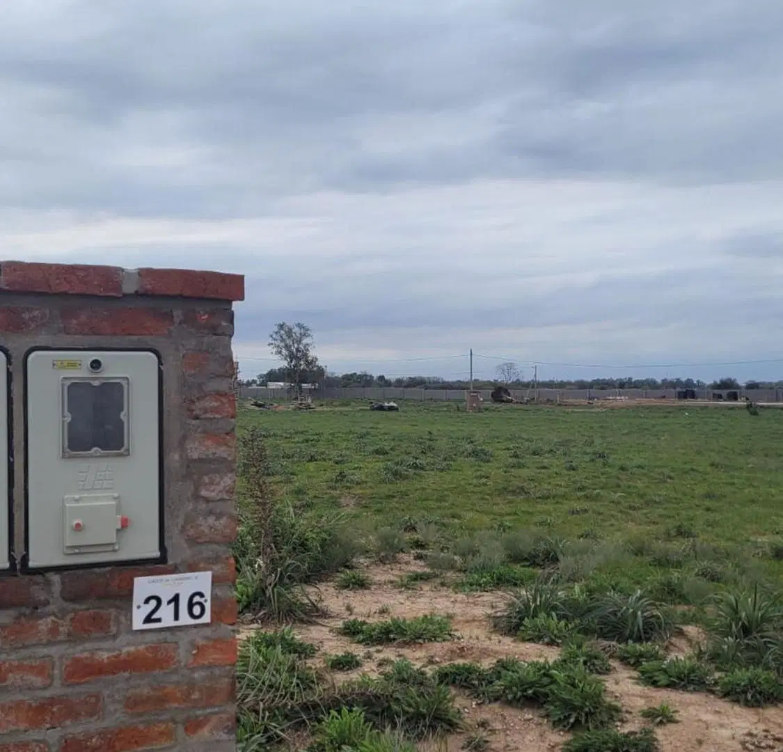 Lote Central de 850 m² en Lagos de Canning II 5