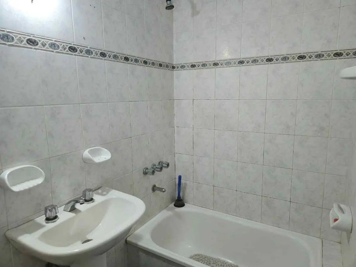 ALQUILER   LOMAS, DEPARTAMENTO 2 AMB Y  COCHERA 5