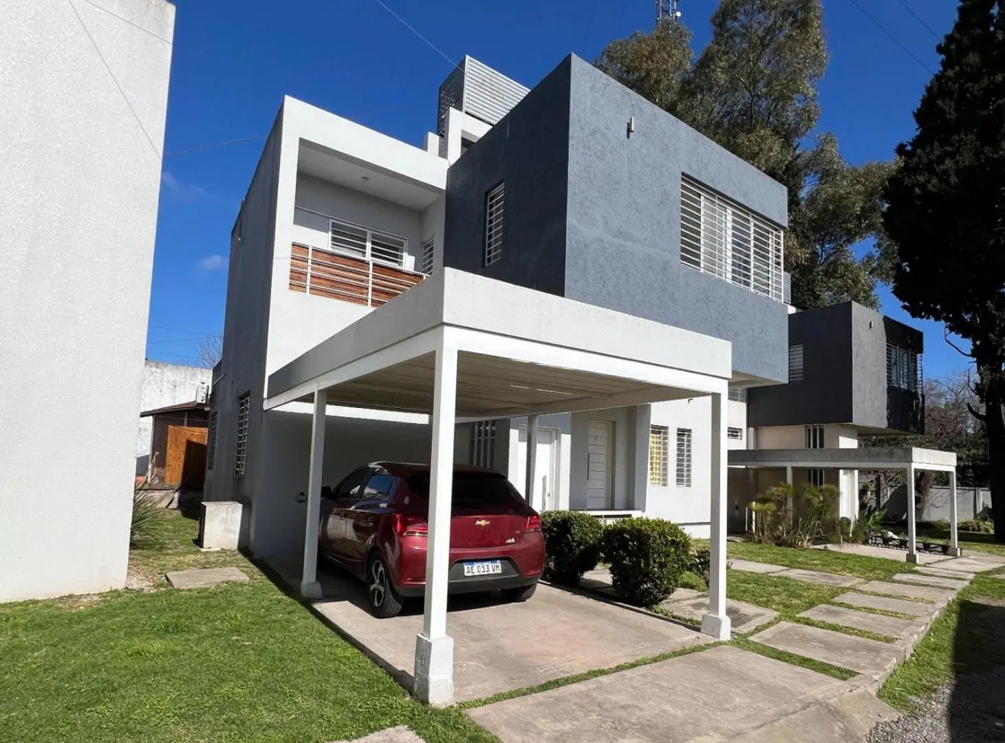 DEPTO EN VENTA 3 AMB C/COCHERA APTO CREDITO 4