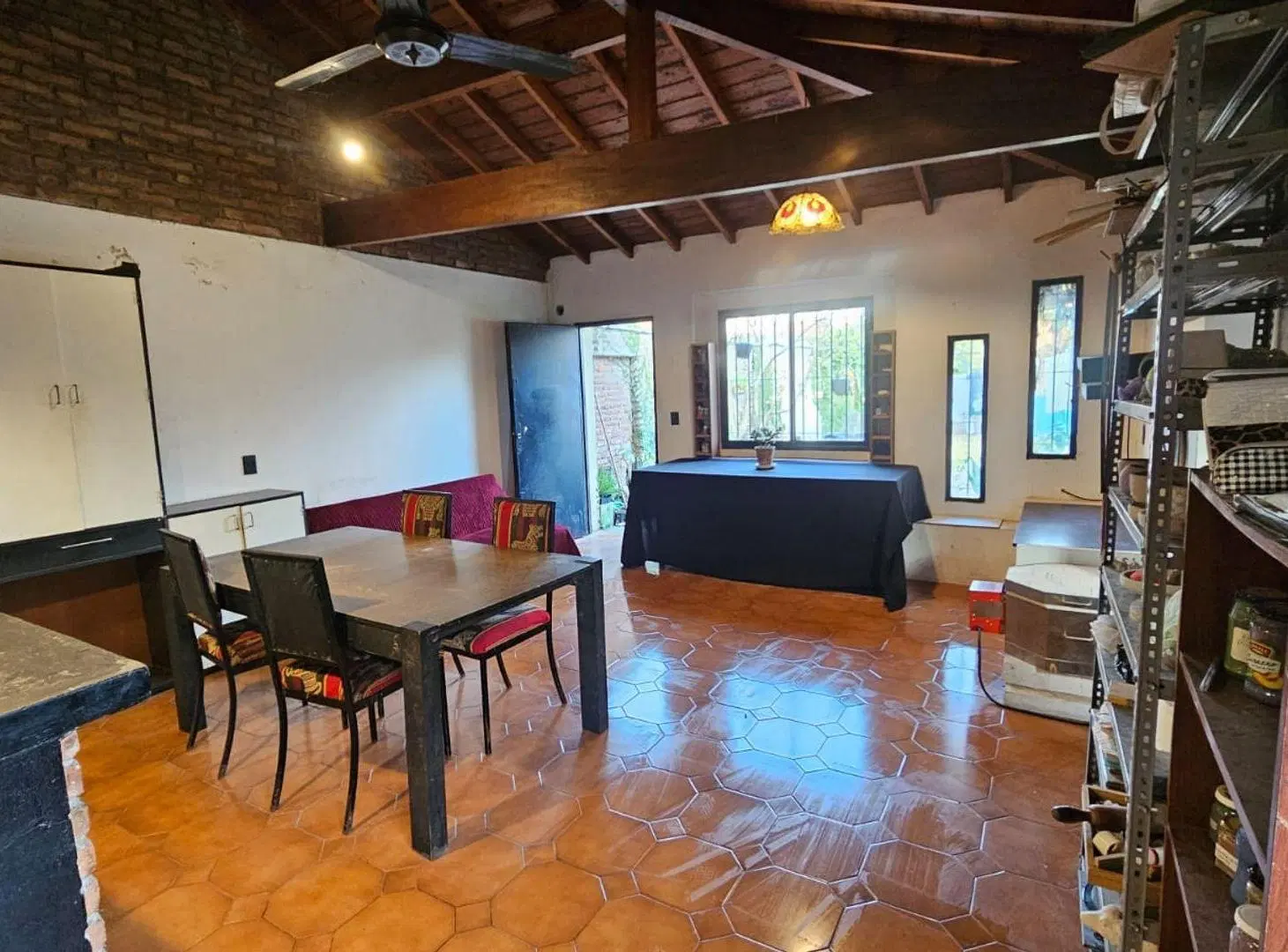 CASA VENTA 3 AMBIENTES MARMOL AMPLIO JARDIN 2