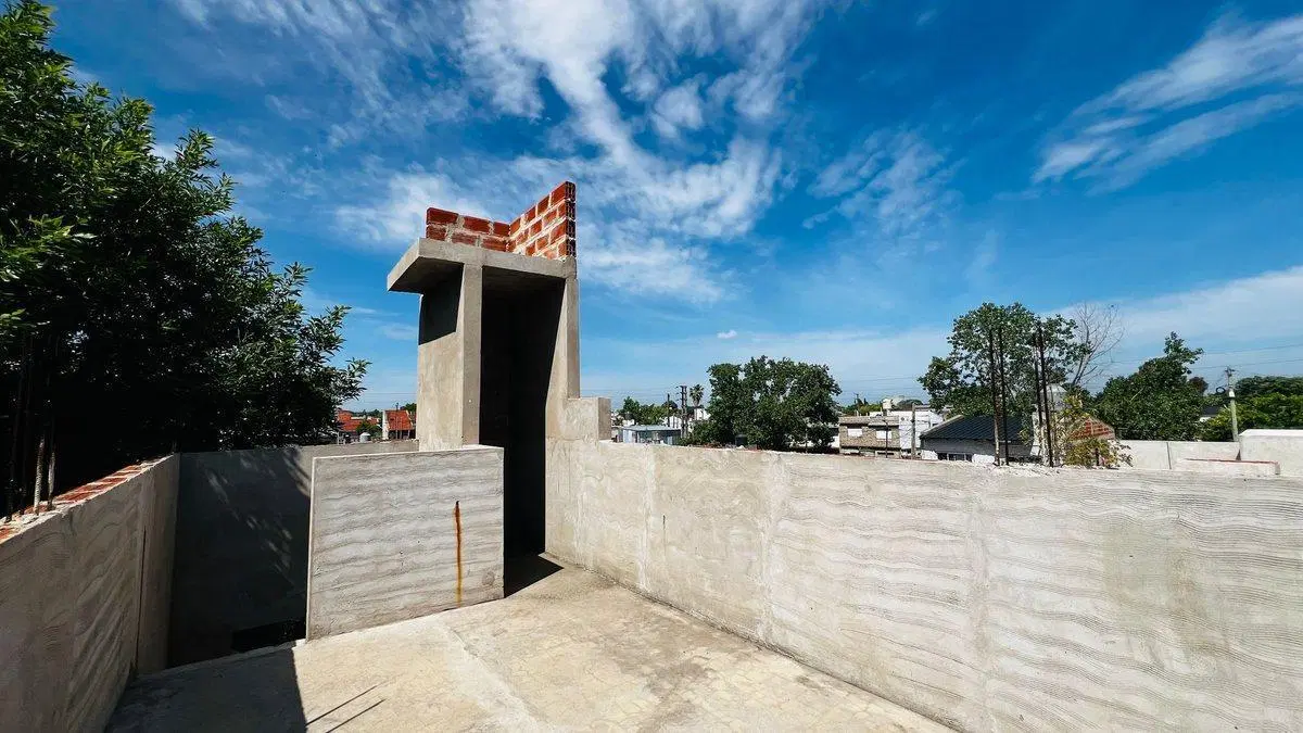 LOTE EN VENTA BANFIELD CON 132 MTS CONSTRUIDOS 8