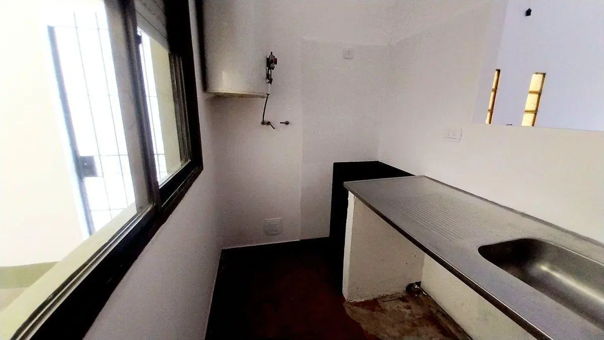 Dúplex 3 ambientes con Patio venta Lomas De Zamora 8