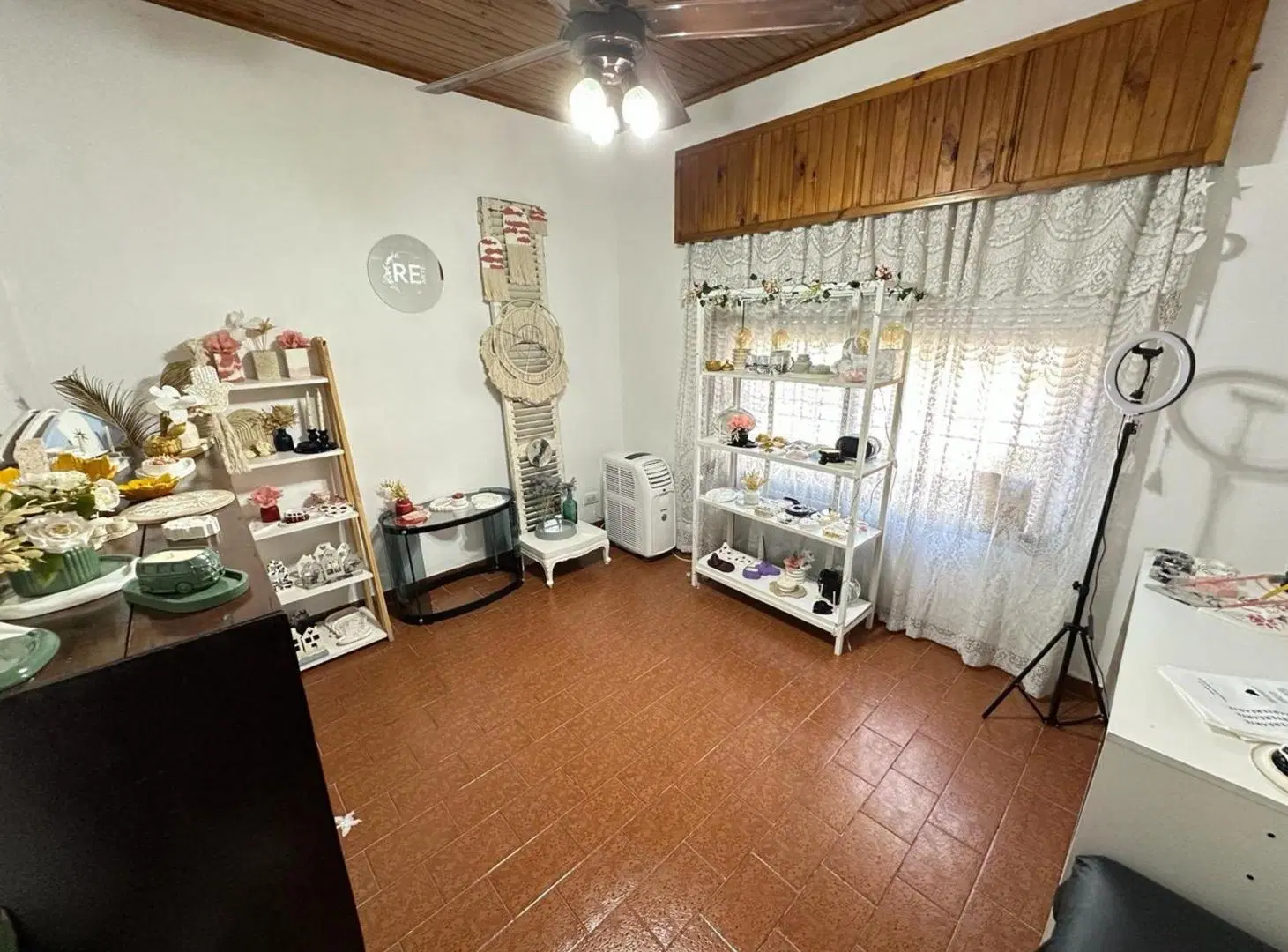 VENTA CASA 4 AMBIENTES, APTO CREDITO, CON PATIO 5