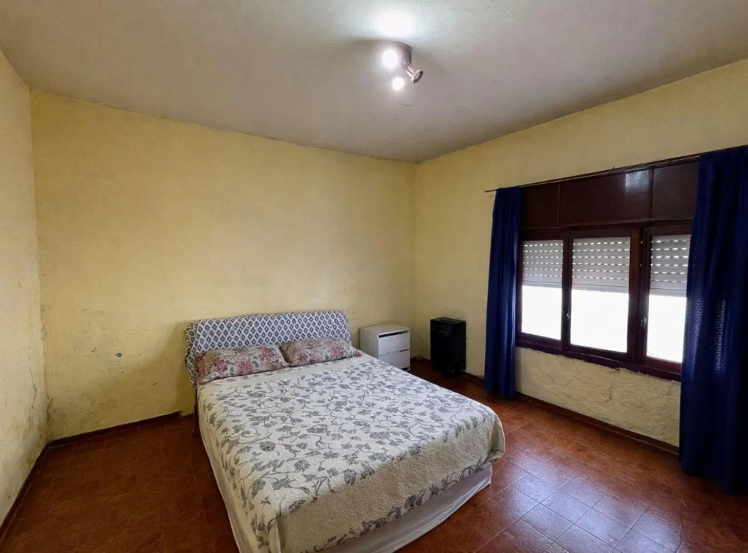 PH 4 AMBIENTES EN VENTA LOMAS DE ZAMORA CON PATIO 2