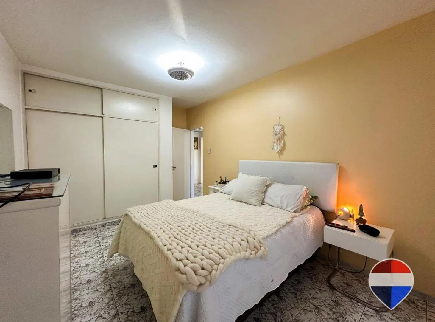 CASA 6 AMB EN VENTA CON PILETA LOMAS DE ZAMORA 3