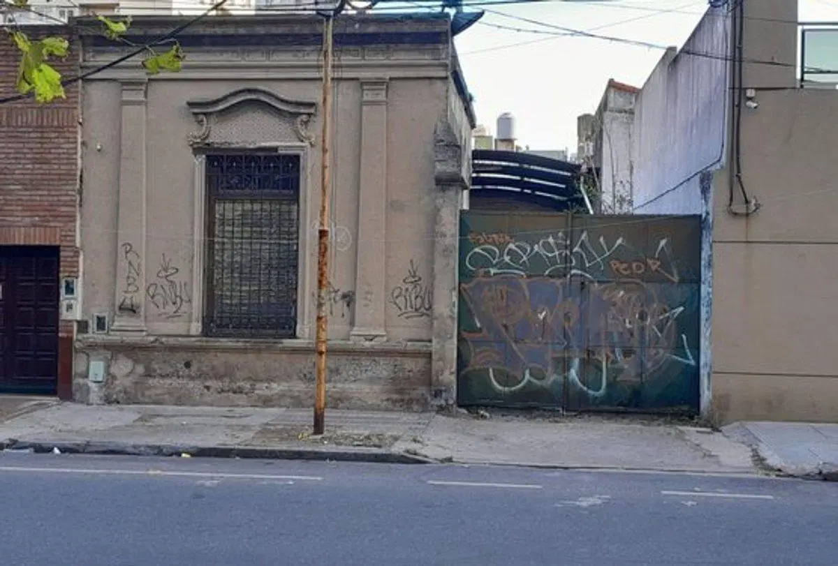 LOTE EN VENTA EN AVELLANEDA CON PREFACTIBILIDAD. 1