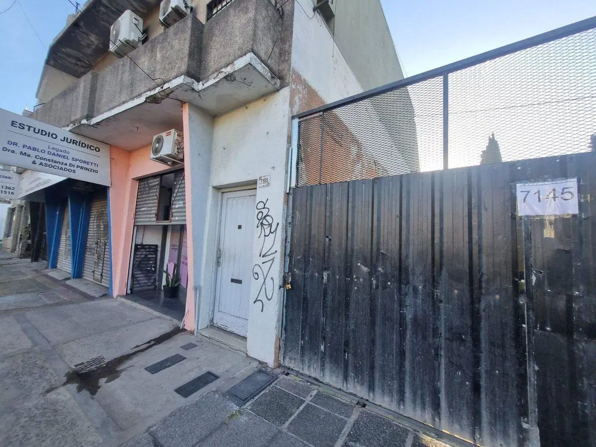 LOCAL VENTA HIPOLITO IRIGOYEN 7100 LOMAS DE ZAMORA 8