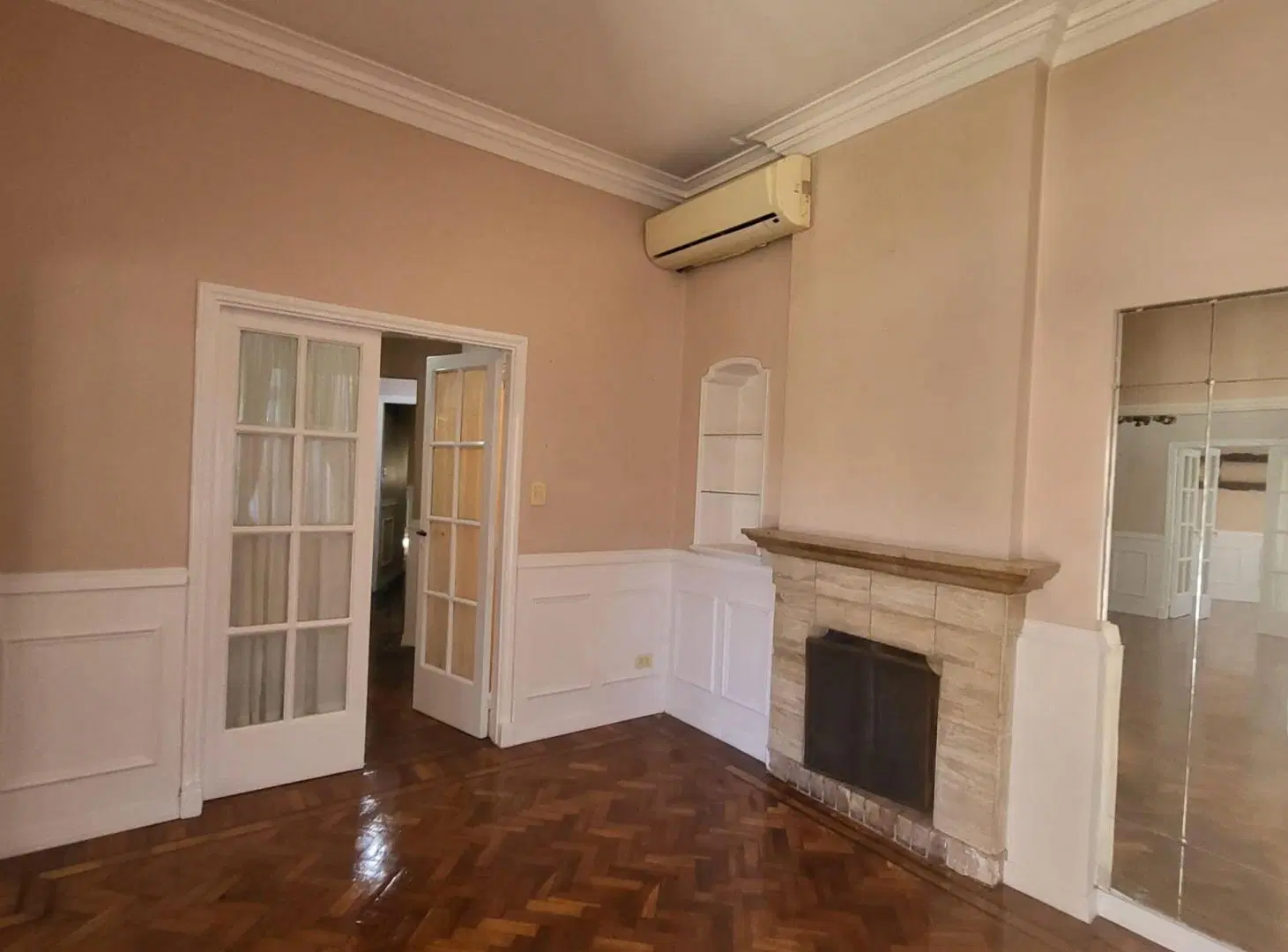 CHALET 7 AMBIENTES EN VENTA EN TEMPERLEY 2