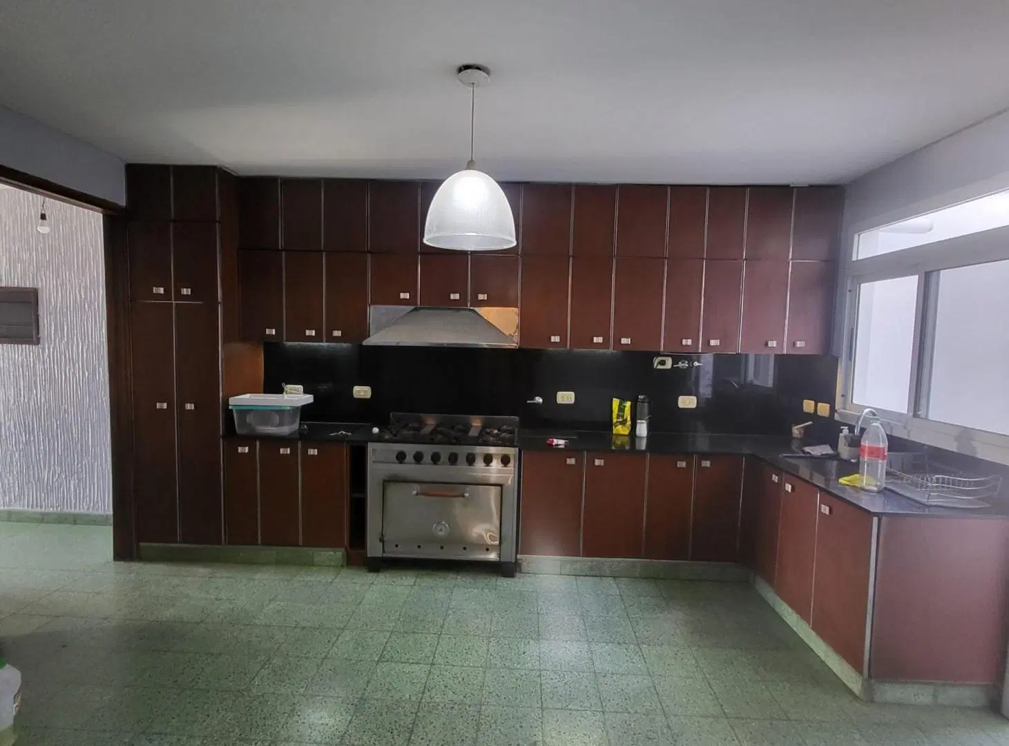 CHALET 7 AMBIENTES EN VENTA EN TEMPERLEY 1