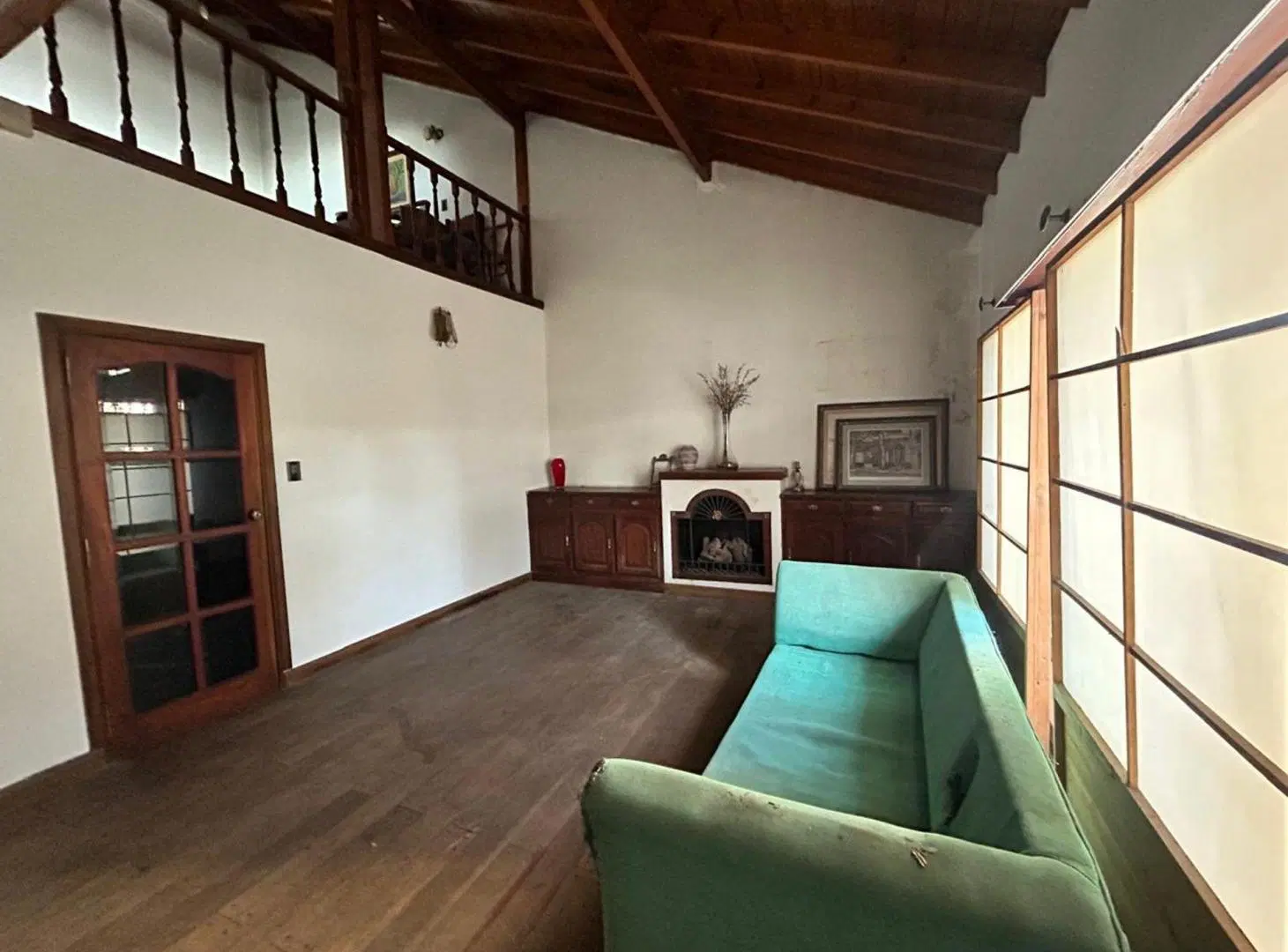 CASA 5 AMBIENTES VENTA EN LUIS GUILLÓN CON PARQUE 2
