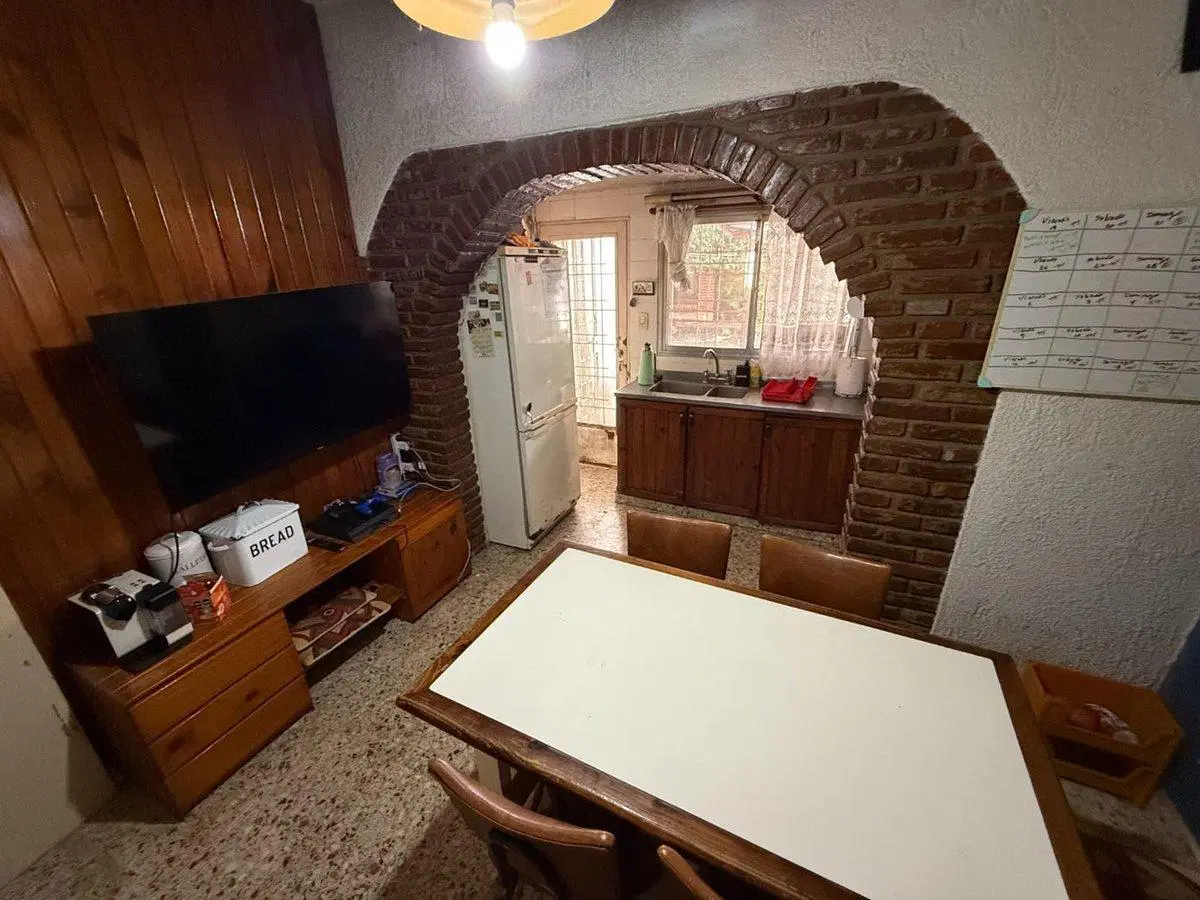 VENTA CASA BANFIELD+2DA CASA 2 FAMILIAS-INVERSION 3