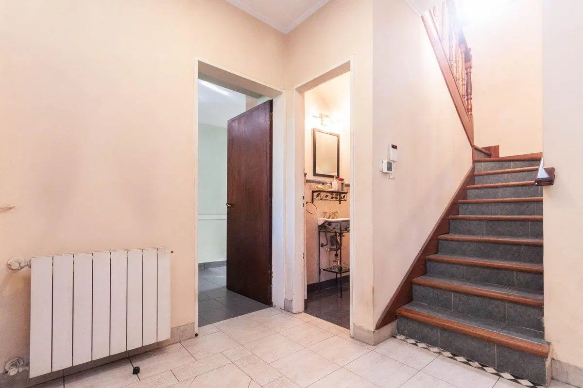 CASA EN VENTA 5 AMBIENTES EN ADROGUE - OPORTUNIDAD 5