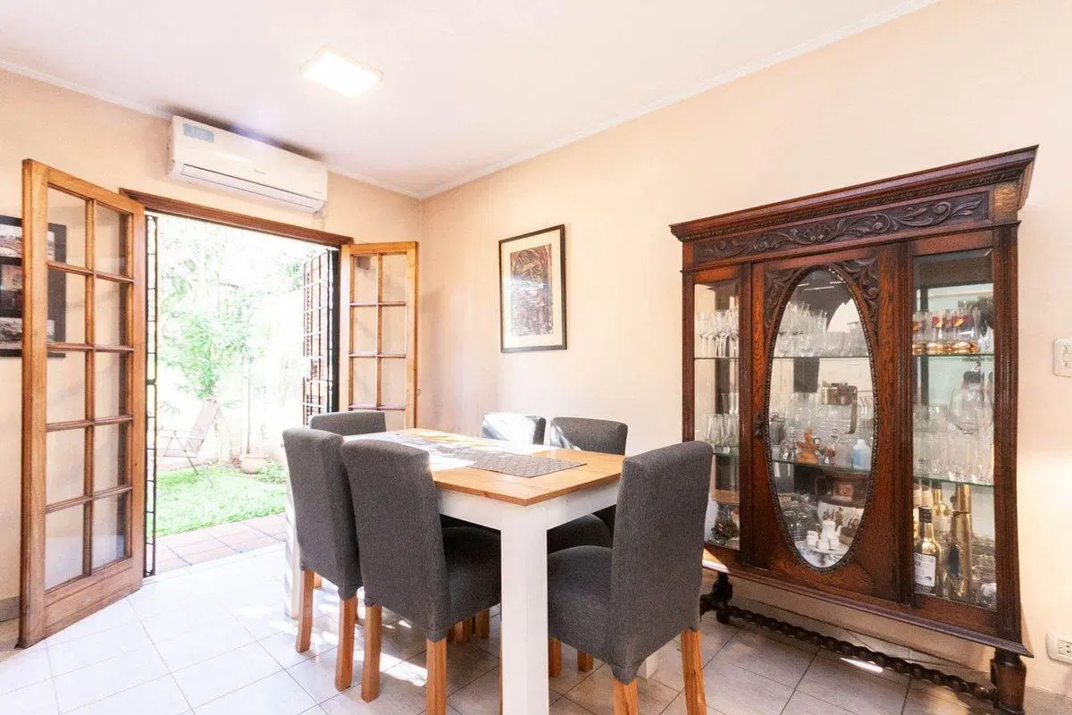 CASA EN VENTA 5 AMBIENTES EN ADROGUE - OPORTUNIDAD 4