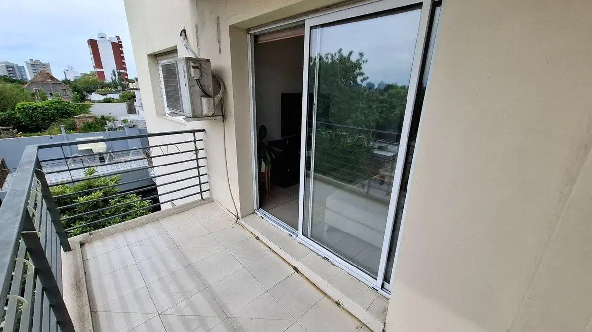 DEPARTAMENTO 2 AMBIENTES ALQUILER TEMPERLEY BALCON 2