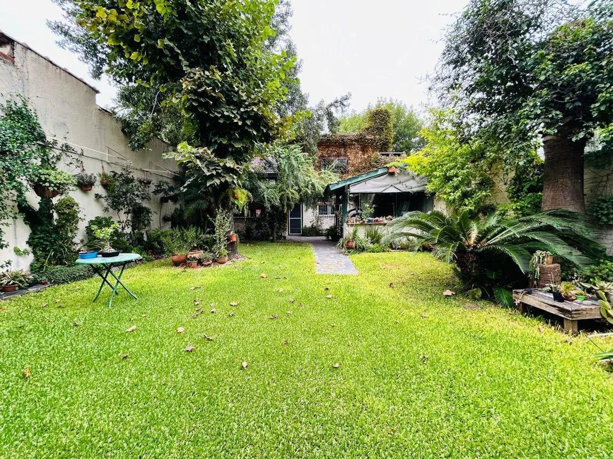 Casa 5 ambientes con amplio jardin venta Burzaco 5