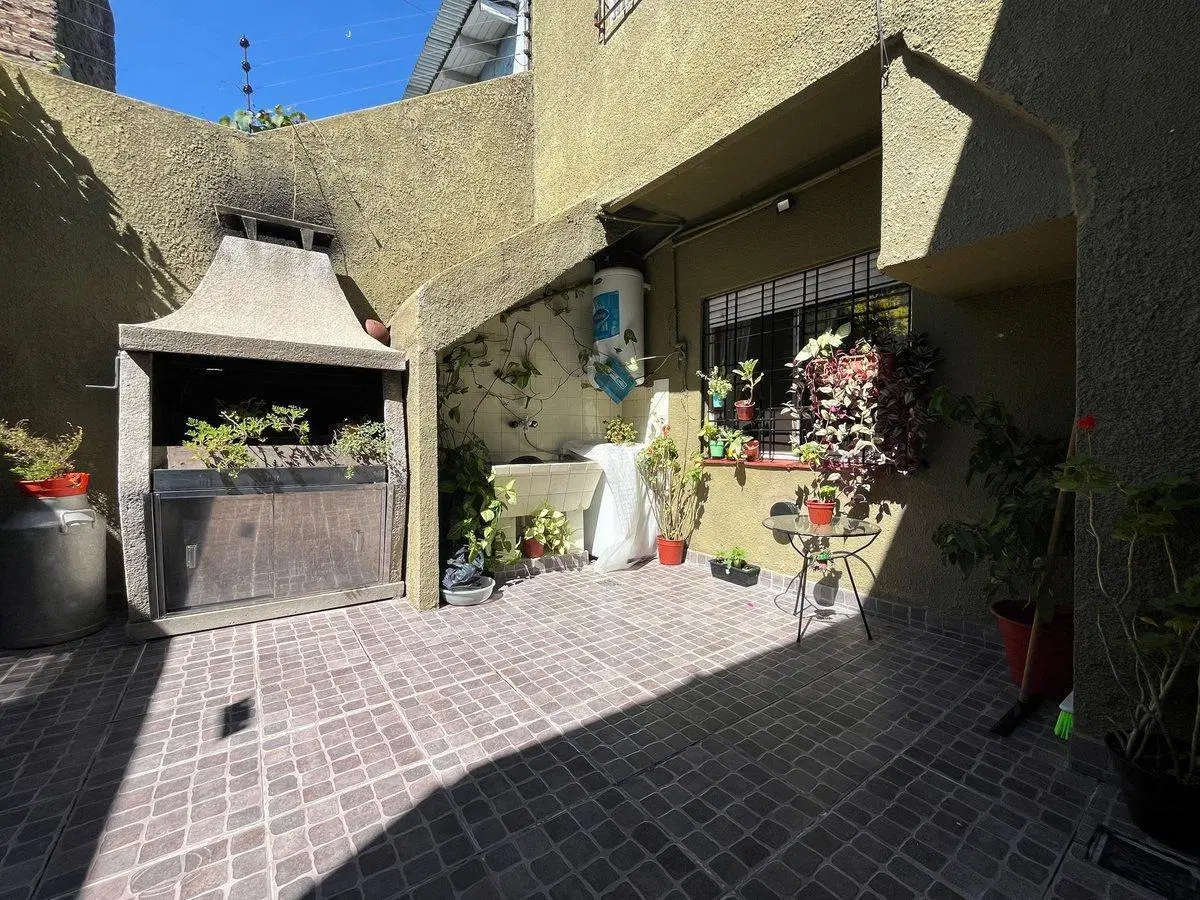 VENTA PH 4 AMBIENTES CON PATIO BANFIELD APTO CREDI 4