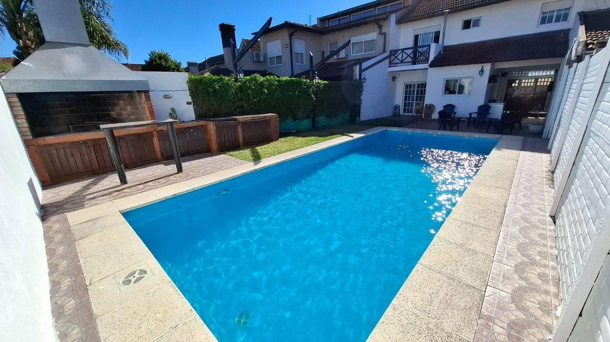 Foto de DUPLEX 4 AMBIENTES VENTA BARRIO LOS ROBLES BURZACO, imagen 5
