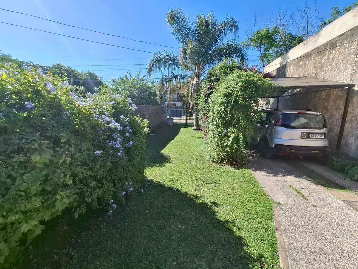CASA 4 AMBIENTES VENTA TEMPERLEY JARDIN 2 FAMILIAS 2