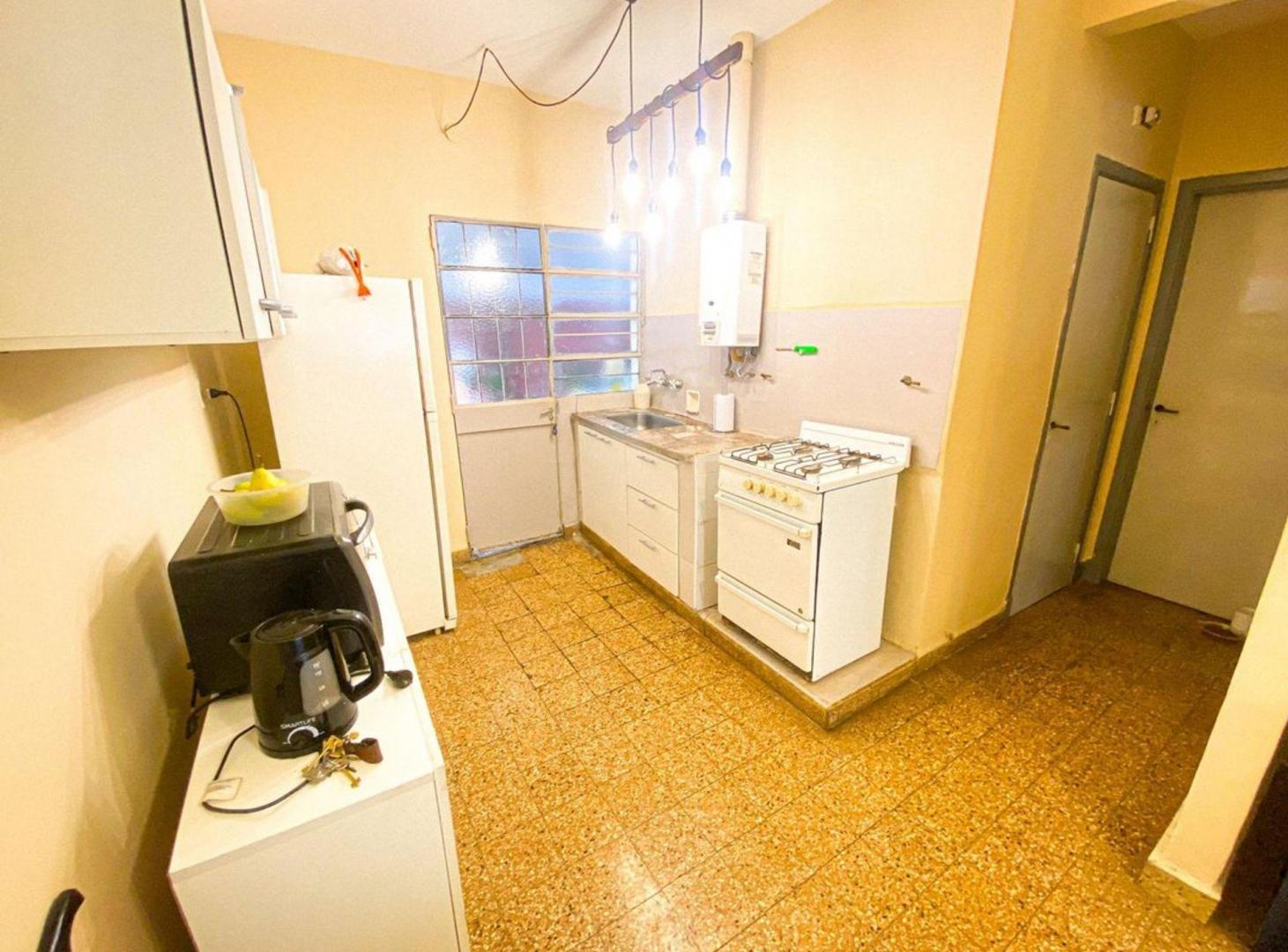 Foto de VENTA PH TIPO DEPTO 3 AMBIENTES C/ PATIO TEMPERLEY, imagen 2