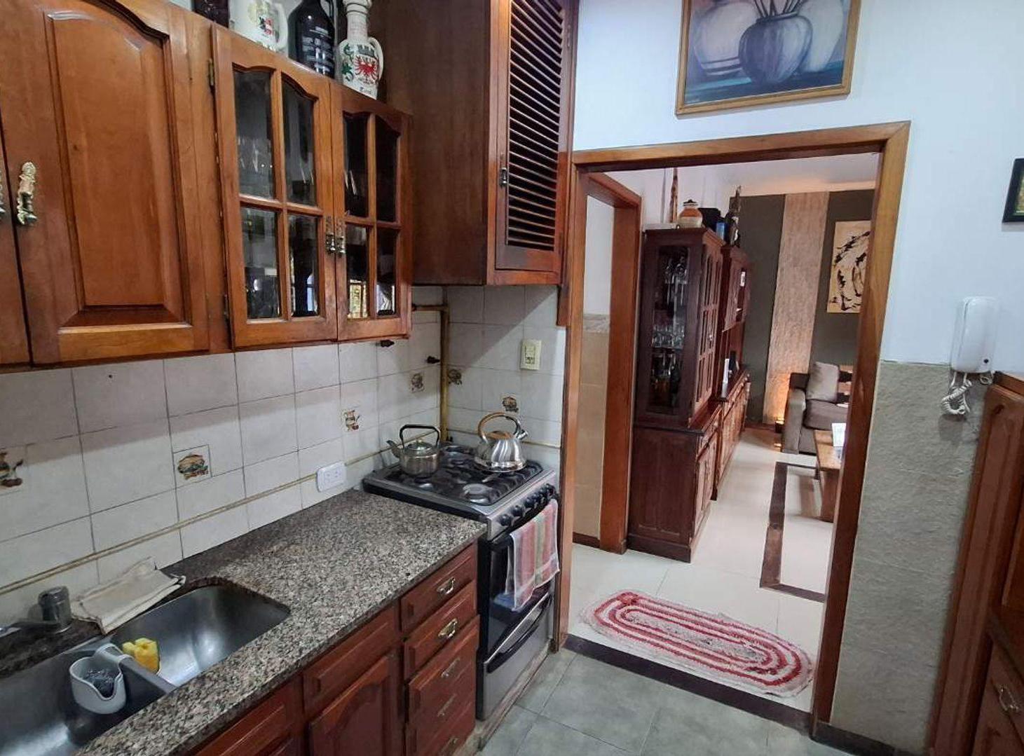Foto de CASA 4 AMBIENTES VENTA GLEW CON PILETA LOTE 580 M, imagen 2