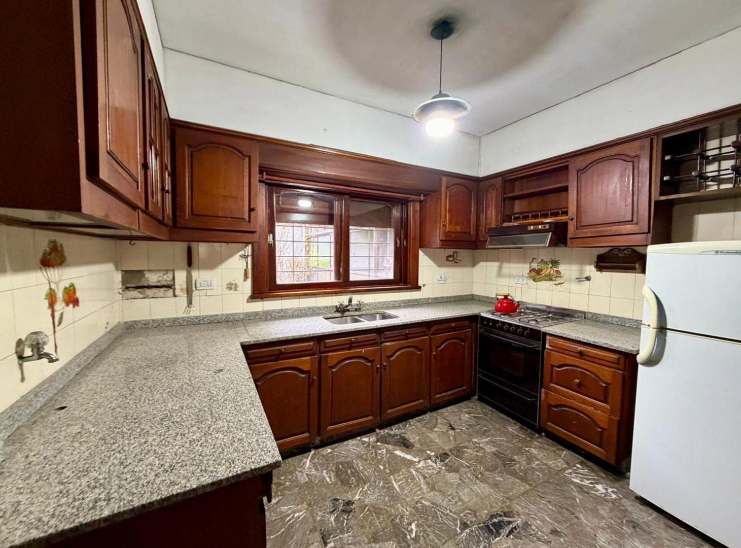 Foto de CASA 4 AMBIENTES EN VENTA EN LOMAS DE ZAMORA, imagen 2