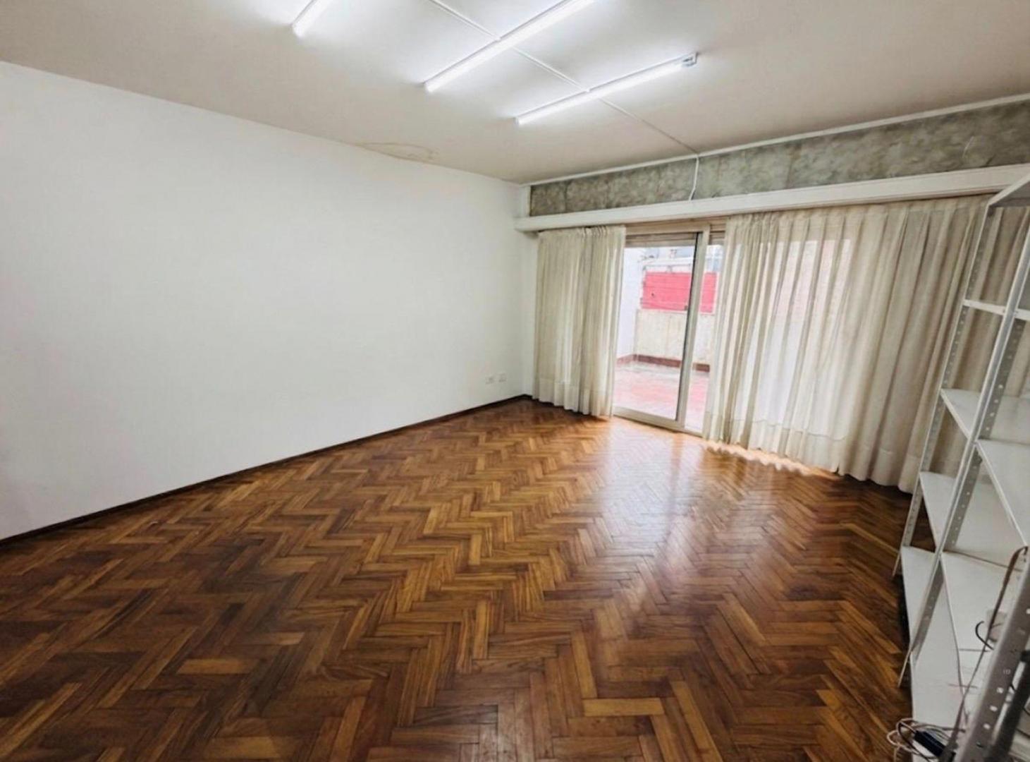 Foto de Departamento de 6 ambientes en venta Banfield, imagen 4