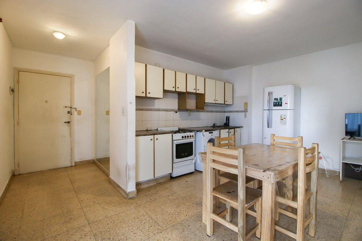 Foto de VENTA DEPARTAMENTO TRES AMBIENTES PARQUE PATRICIOS, imagen 4