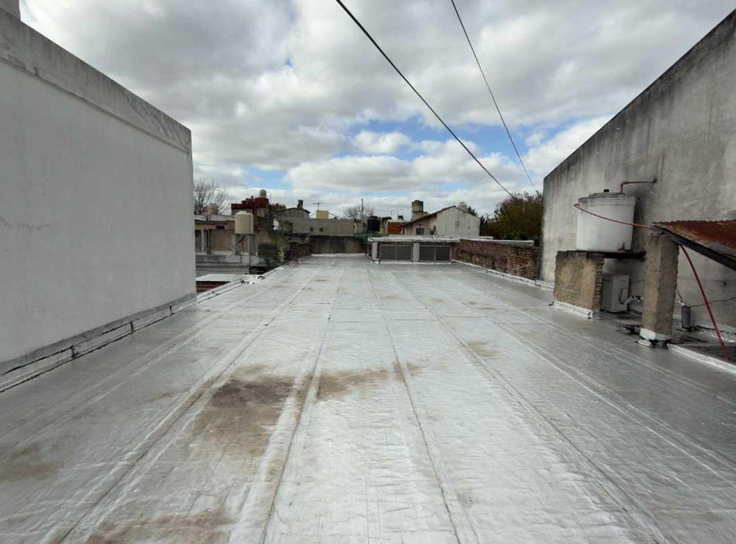 Foto de VENTA LOCAL o DEPOSITO BANFIELD Tucumán y Larroque, imagen 5
